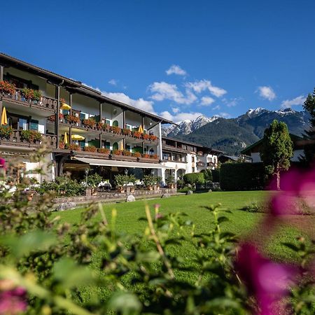 Parkhotel Wallgau 4 Sterne Superior Alpenjuwel Mit Spa Genuss, Golf & Wellness In Der Karwendel-Region Tradition Trifft Eleganz Im Stilvollen Rueckzugsort Esterno foto
