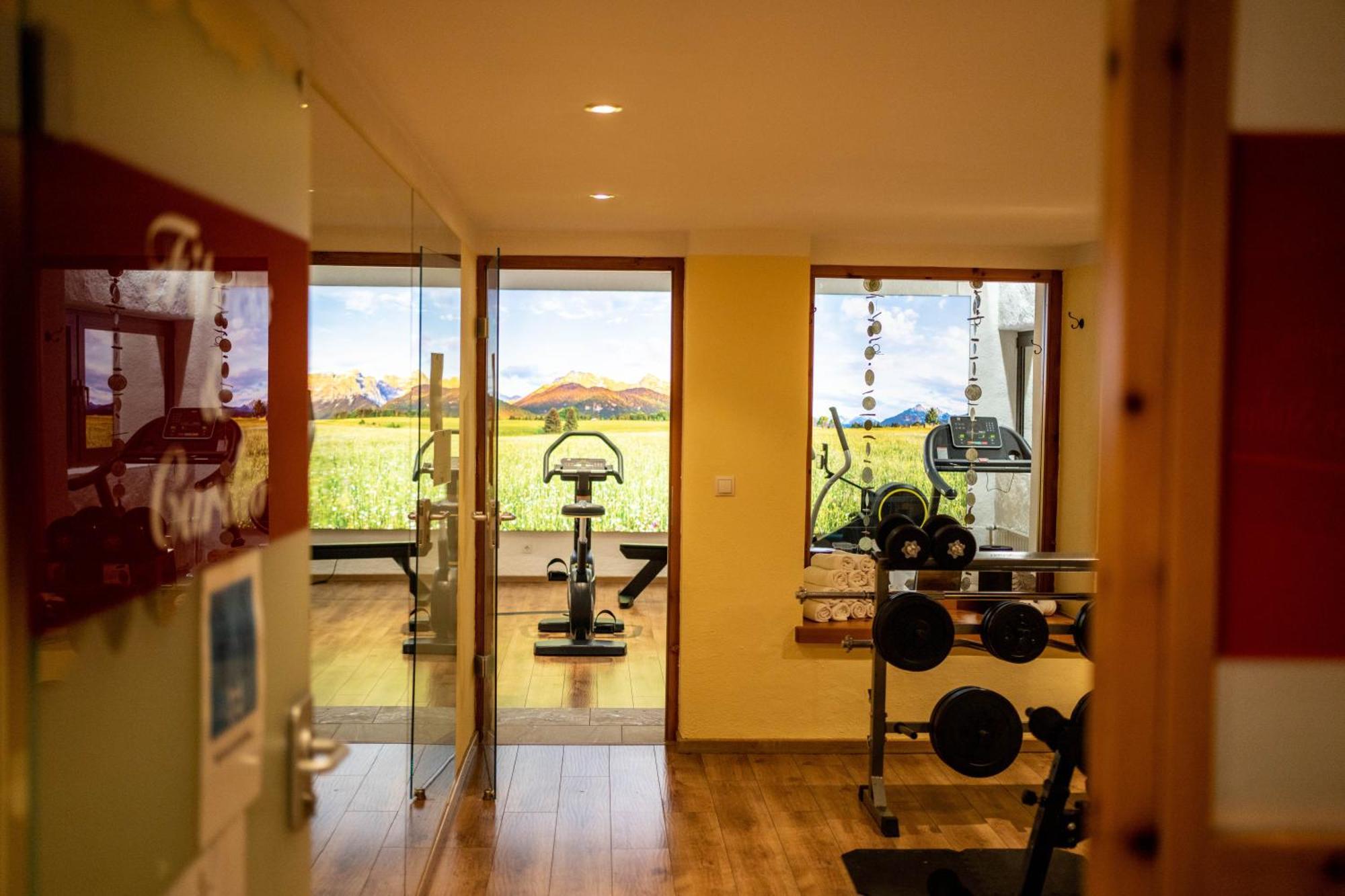Parkhotel Wallgau 4 Sterne Superior Alpenjuwel Mit Spa Genuss, Golf & Wellness In Der Karwendel-Region Tradition Trifft Eleganz Im Stilvollen Rueckzugsort Esterno foto