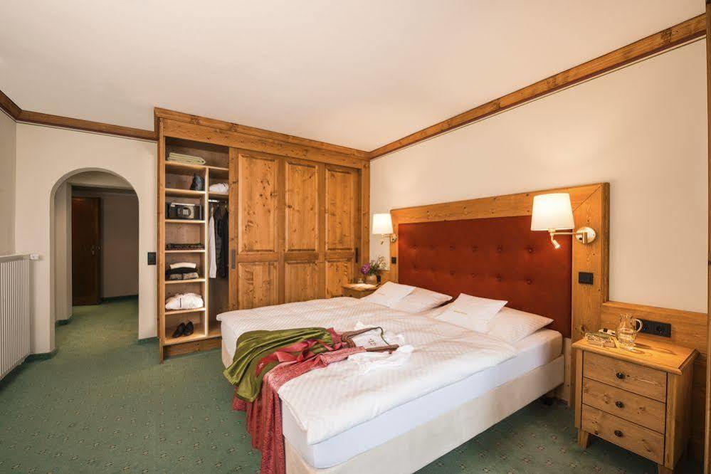 Parkhotel Wallgau 4 Sterne Superior Alpenjuwel Mit Spa Genuss, Golf & Wellness In Der Karwendel-Region Tradition Trifft Eleganz Im Stilvollen Rueckzugsort Esterno foto